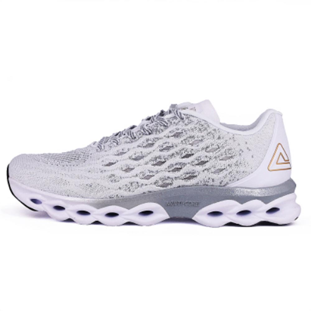 PEAK Laufschuh Flyii VI
